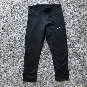 Nike Cropped Leggings